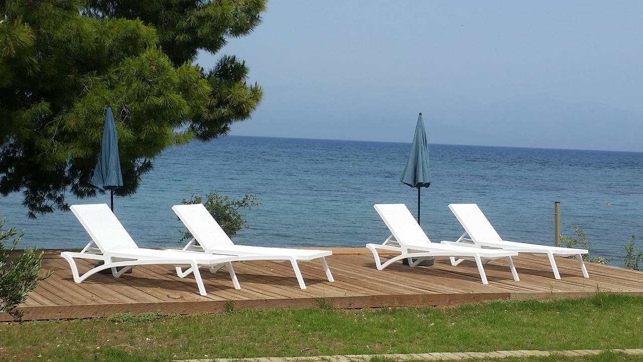 Meli Seaside Villas Chrani Exterior foto
