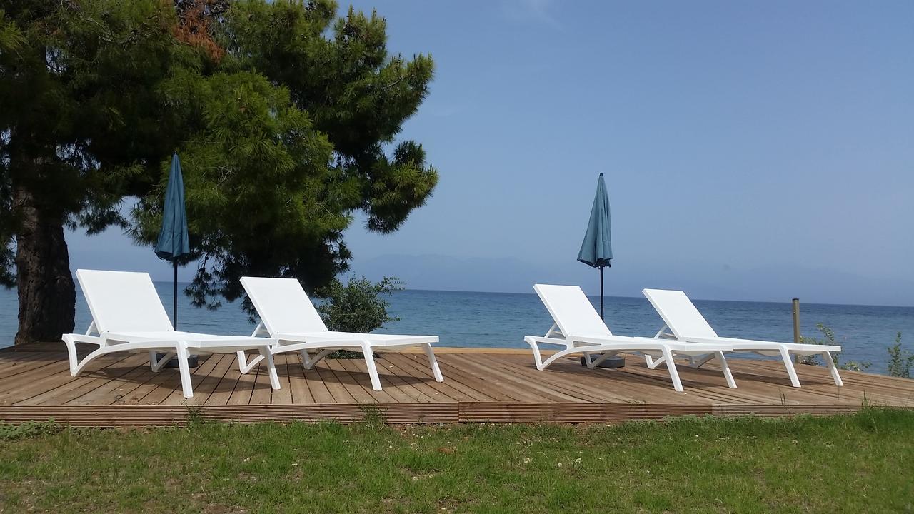 Meli Seaside Villas Chrani Exterior foto